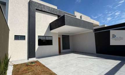 Casa com 3 quartos à venda no Jardim Freitas, Maringá 
