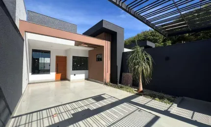 Casa a venda em marialva 03 quartos suíte e deck na área gourmet