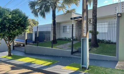 Casa com 3 quartos à venda na Vila Morangueira, Maringá 