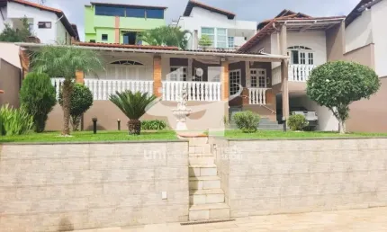 Casa com 2 quartos reversível para 3 à venda, 200 m² por R$ 760.000 - Alto dos Pinheiros - Juiz de Fora/MG