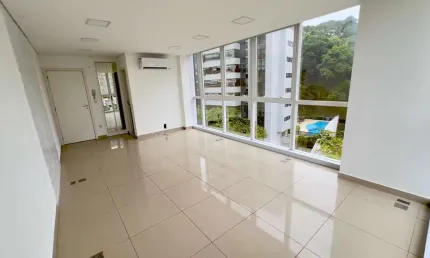 SALA COMERCIAL ED. HELBOR DUAL OFFICES | 34 M² | 01 VAGA DE GARAGEM