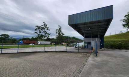 Galpão / Depósito / Armazém para alugar, 3100m / Joinville-SC