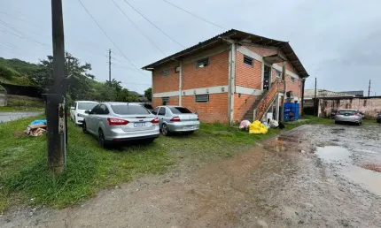 GALPÃO NO BAIRRO BOEHMERWALD | 325 M² CONSTRUÍDOS | TERRENO COM 868 M² | ATUALMENTE ALUGADO