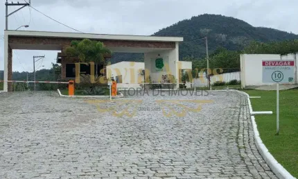 Terreno comercial à venda no Lagarto, Maricá 