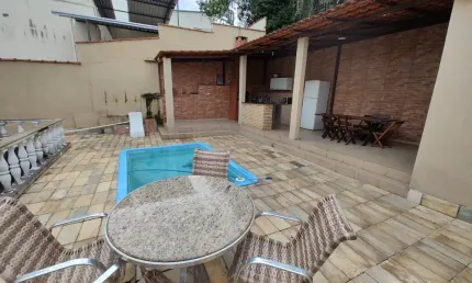 Casa com 5 quartos à venda no São Mateus, Juiz de Fora 