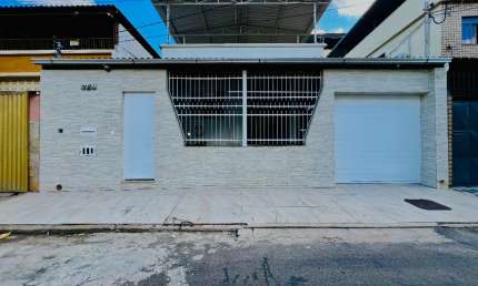 Casa com 3 quartos à venda no Jardim de Alá, Juiz de Fora 