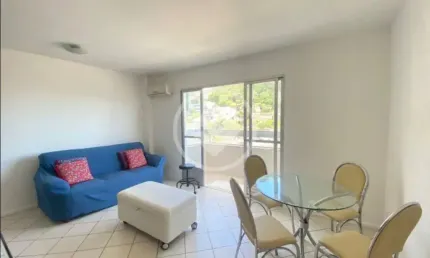 Apartamento 3 Dormitórios, com Sacada no Centro de Florianópolis