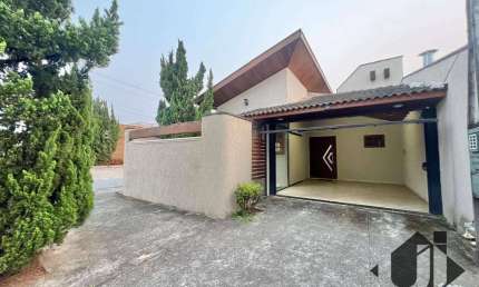 Casa com 2 dormitórios à venda, 185 m² por R$ 900.000 - Quiririm - Taubaté/SP