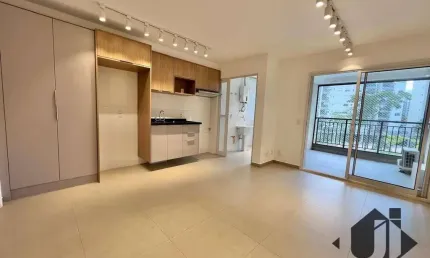 Apartamento com 2 dormitórios à venda, 66 m² por R$ 790.000 - Santo Amaro - São Paulo/SP
