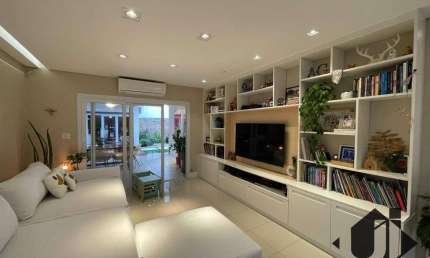 Casa com 4 dormitórios à venda, 300 m² por R$ 2.950.000 - Taubaté Village - Taubaté/SP
