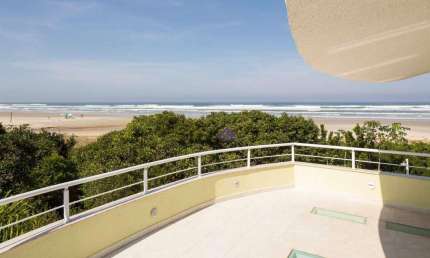 CASA PÉ NA AREIA À VENDA  EM GUARATUBA II - LITORAL NORTE PAULISTA - BERTIOGA