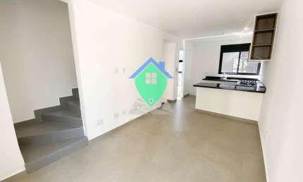 Sobrado em condominio 90m² para venda por R$ 980.000,00 e para locação por R$5.627,00 na Vila Ipoju