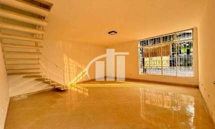 OPORTUNIDADE IMPERDÍVEL,Sobrado de Esquina Comercial para Locação na Av Gen Mac Arthur ao lado da Av Presidente Altino, 183m² terreno e 144m² AC.