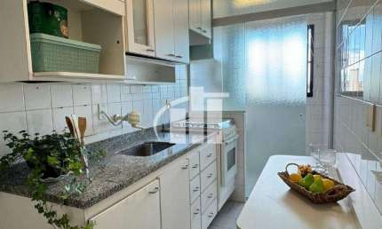 Apartamento a venda na Vila São Francisco 66m² com 2 quartos, 1 banheiro e 2 vagas de garagem e sacada