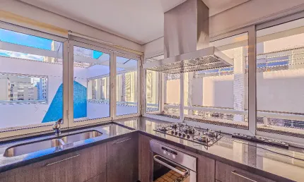 Excelente cobertura duplex no Paraíso próximo ao Parque Ibirapuera com 4 vagas de garagem