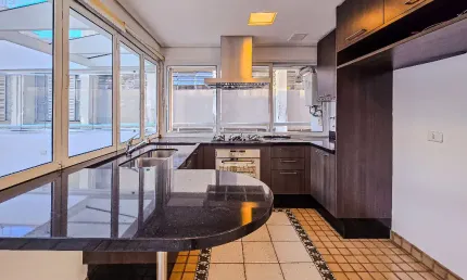 Excelente cobertura duplex no Paraíso próximo ao Parque Ibirapuera com 4 vagas de garagem