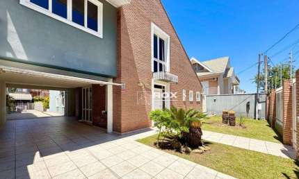 Casa térrea com piscina e quintal à venda, 340 m² por R$ 1.490.000 - Santa Felicidade - Curitiba/PR
