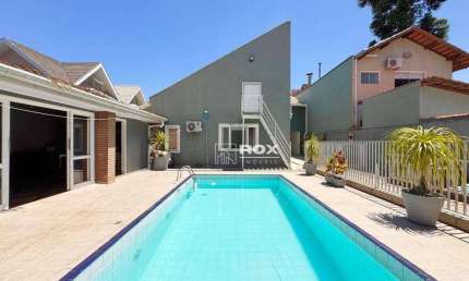 Casa térrea com piscina e quintal à venda, 340 m² por R$ 1.490.000 - Santa Felicidade - Curitiba/PR