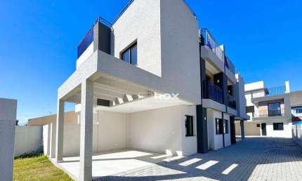 Sobrado com quintal, 3 quartos à venda, 126 m² por R$ 770.000 - Santa Felicidade - Curitiba/PR