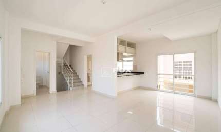 Sobrado com 3 quartos à venda, 185 m² por R$ 950.000 - Santa Felicidade - Curitiba/PR