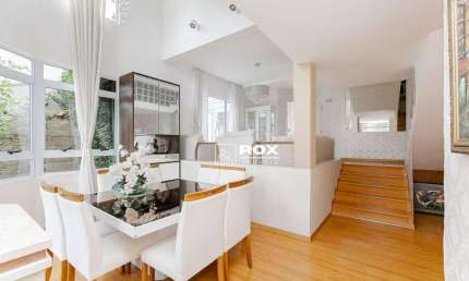 Casa em condomínio fechado com 3 suítes e piscina para locação, 290 m² por R$ 11.500,00 - São Lourenço, Curitiba/PR