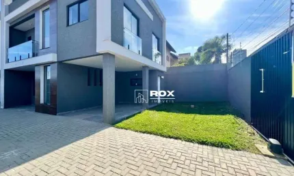 Sobrado triplex com 3 quartos à venda, 135 m² por R$ 880.000 - Tingui, Curitiba/PR