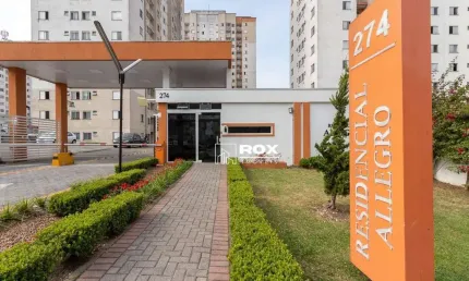 Apartamento com 2 quartos à venda, 48 m² por R$ 320.000 - Pinheirinho, Curitiba/PR