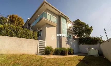 Sobrado de alto padrão com 3 quartos à venda, 135 m² por R$ 990.000 - Xaxim, Curitiba/PR