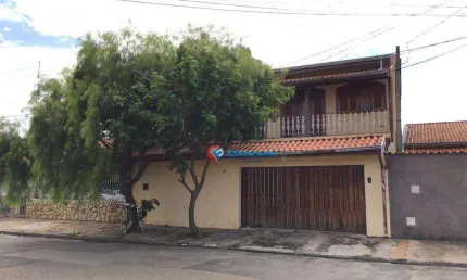 Casa com 3 dormitórios à venda, 280 m² por R$ 745.000,00 - Jardim Santo André - Hortolândia/SP