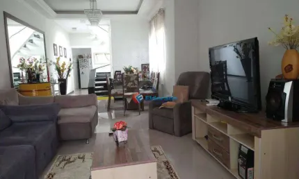 Sobrado à venda, 162 m² por R$ 848.000,00 - Jardim Estefânia - Hortolândia/SP