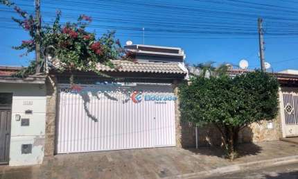 Casa com 3 dormitórios à venda, 160 m² por R$ 640.000,00 - Residencial Bordon - Sumaré/SP