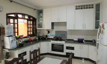 Casa com 3 dormitórios à venda, 280 m² por R$ 850.000,00 - Parque Franceschini - Sumaré/SP