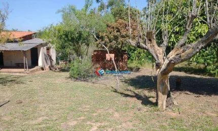 Chácara com 2 dormitórios à venda, 20000 m² por R$ 300.000,00 - Zona Rural - Bofete/SP