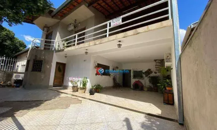 Sobrado com 3 dormitórios à venda, 212 m² por R$ 784.500 - Loteamento Remanso Campineiro - Hortolândia/SP