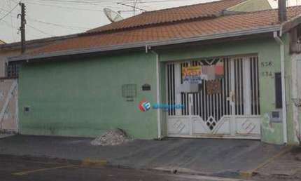 Oportunidade! Casa com edícula em excelente localização. Aceita financiamento