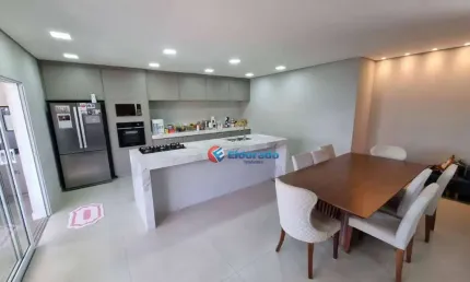 Casa com 3 dormitórios à venda, 245 m² por R$ 880.000,00 - Jardim Maria Helena - Nova Odessa/SP