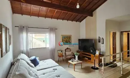 Casa com 4 quartos à venda, 185 m² por R$ 780.000 - Centro - Santa Bárbara D'Oeste/SP