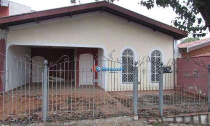 Casa com 3 dormitórios para alugar, 151 m² por R$ 1.800,00 - Parque Franceschini - Sumaré/SP