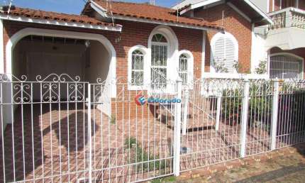 Casa com 3 quartos para alugar na Rua Dom Barreto, Centro, Sumaré