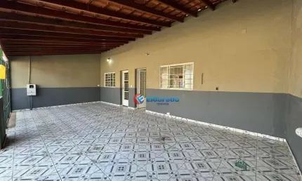 Casa com 5 quartos para alugar, 200 m² por R$ 2.258/mês - Jardim Volobueff (Nova Veneza) - Sumaré/SP