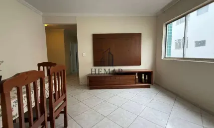 Apto a venda, próximo praia do forte, 2 quartos+dependência, 1 vaga. centro