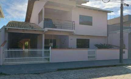 Sobrado com 7 dormitórios à venda, 293 m² por R$ 1.200.000,00 - Ubatuba - São Francisco do Sul/SC