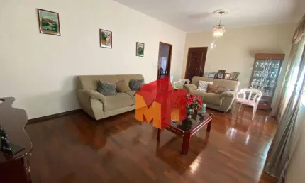 Casa com 3 dormitórios à venda, 160 m² por R$ 850.000,00 - Vila Santa Catarina - Americana/SP