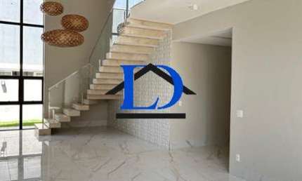 Casa de luxo em condomínio: 4 quartos, 4 suítes, 3 salas, 6 banheiros, 6 vagas, 447m², Alphaville Flamboyant Residencial Araguaia, Goiânia-GO.