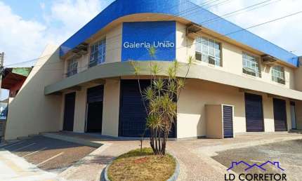 Galpão Comercial de Alto Padrão para Locação em Aparecida de Goiânia - Setor Garavelo: 10 salas, 10 banheiros, 10 vagas, 420m².
