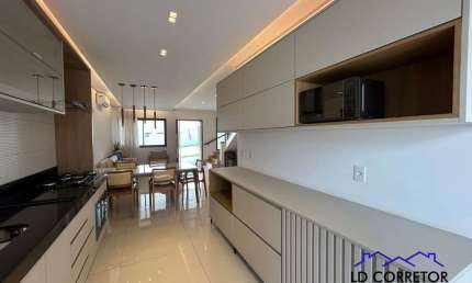 Imperdível: Casa em Condomínio à venda em Aparecida de Goiânia-GO, 3 quartos, 3 suítes, 2 salas, 4 banheiros, 2 vagas, 158m².
