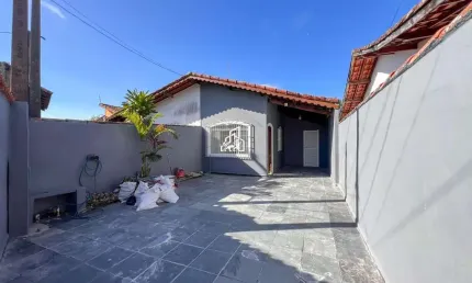 Casa para locação em itanhaém, belas artes, 2 dormitórios, 1 suíte, 2 banheiros, 2 vagas