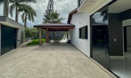 Casa Térrea para Venda em Itanhaém, Bopiranga, 3 dormitórios, 1 suíte, 4 banheiros, 3 vagas