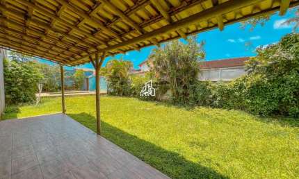 Casa Térrea para Locação em Itanhaém, Cibratel, 6 dormitórios, 3 suítes, 4 banheiros, 4 vagas