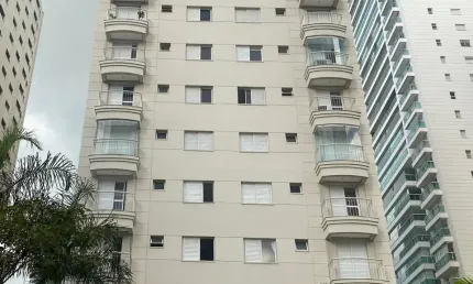 3 dorm. sendo 1 suíte -2 vagas sacada com vista para a praça Oiapoque ( gruta)